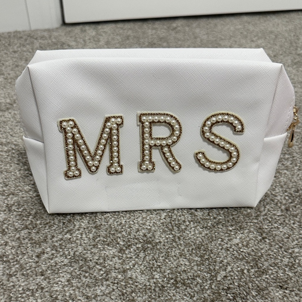 White 'MRS' Clutch Bag